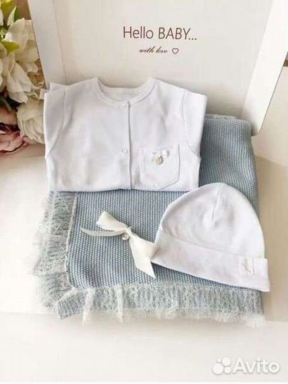 Комплект на выписку для малыша