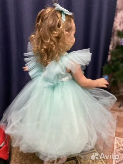 Платье праздничное на девочку 92