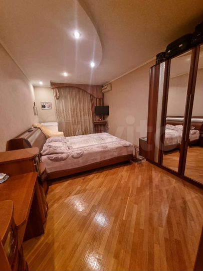 2-к. квартира, 98 м², 3/6 эт.