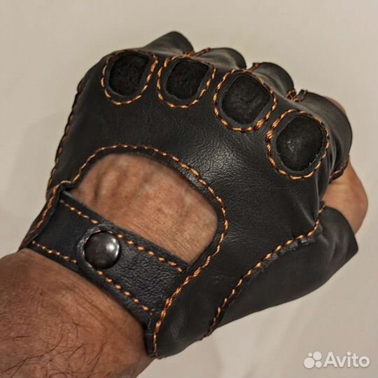 Перчатки водителя