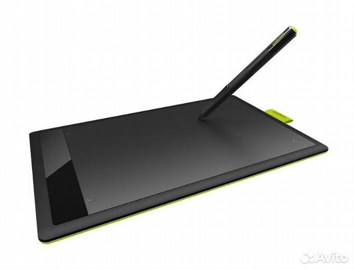 Графический планшет Wacom One by Wacom Small