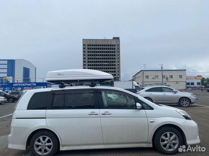 Багажный бокс Toyota Isis 