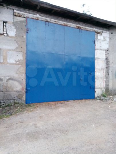 Гараж, > 30 м²