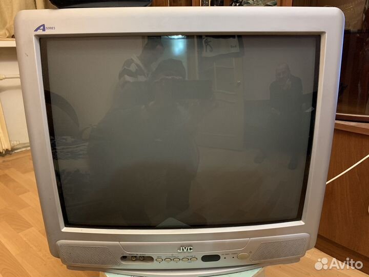Телевизор JVC