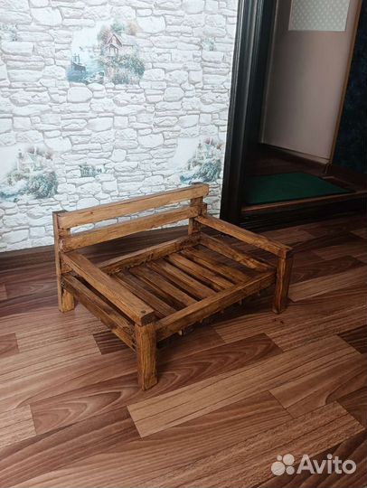 Кроватка для маленькой собачки/кошки