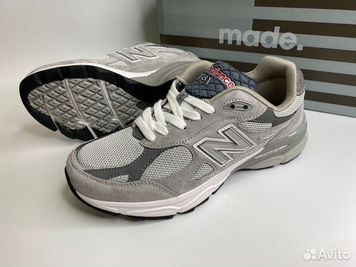 Кроссовки New Balance 990v3