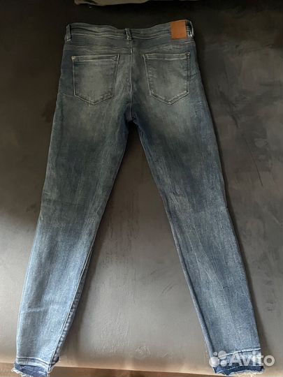 Джинсы