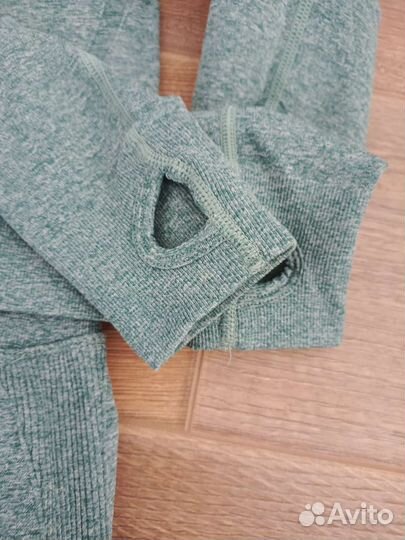 Костюм женский для фитнеса