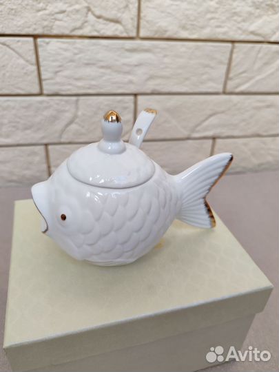 Икорница с ложкой фарфор