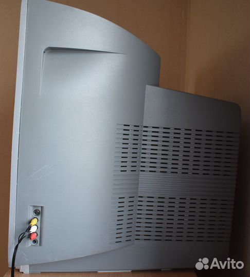 Телевизор Philips большой