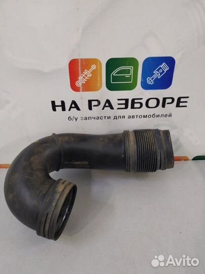 Патрубок воздушного фильтра Volkswagen Touareg 7P5