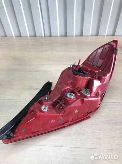 Фонарь задний левый Genesis G70 G4KL 2019