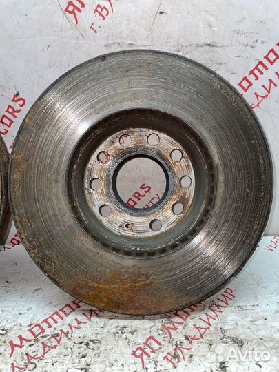 Диск тормозной передний Volkswagen Golf 6