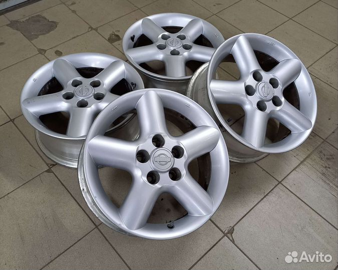 Оригинальные диски Nissan из Японии на 16