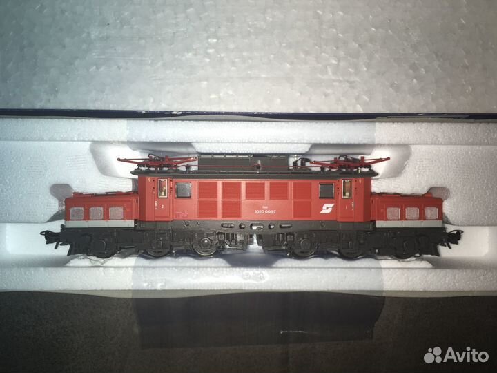 Продам локомотив Roco 63774 ÖBB