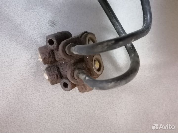 Распределитель тормозных сил для Mazda 626 (GE)