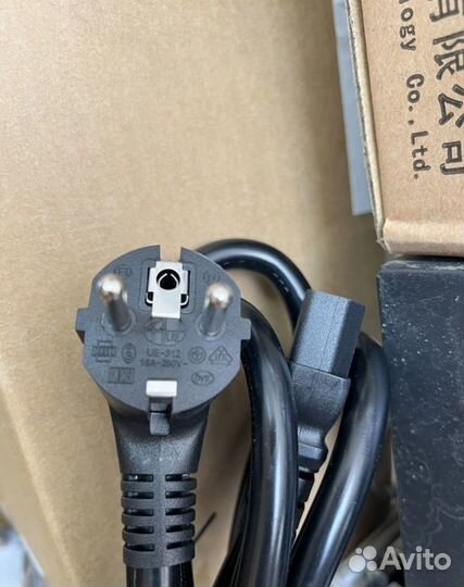 Двойной провод питания С13 2.53