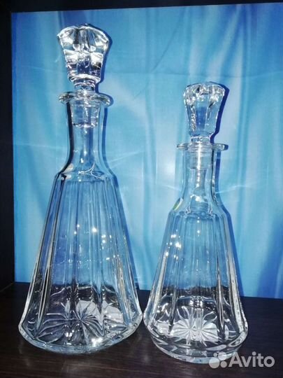 Рюмки лафитники, графины всё хрусталь