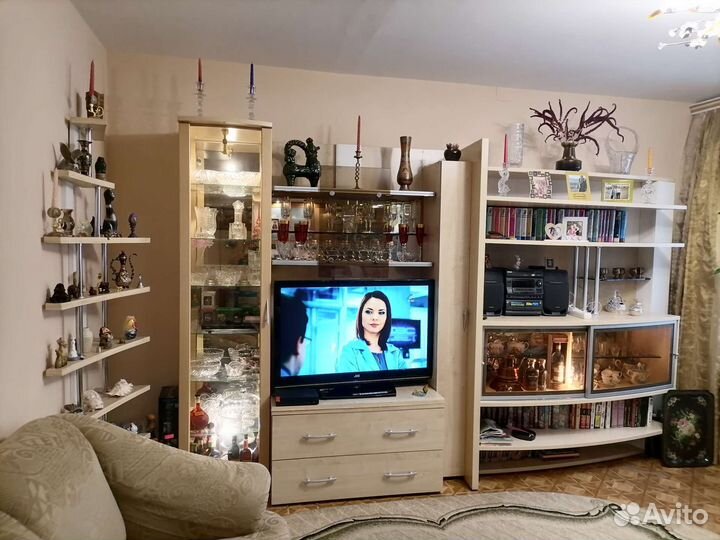 Стенка в гостиную