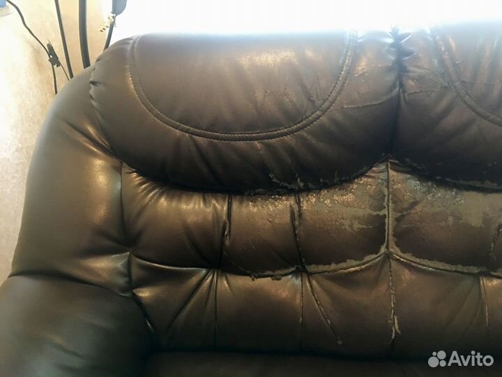 Продам 3-х местный угловой диван