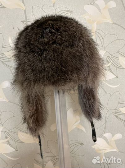 Мужская шапка енота