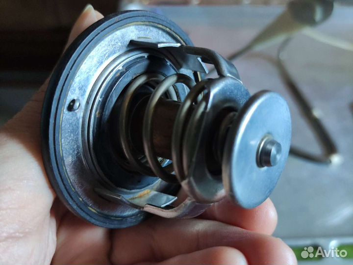 Термостат двс