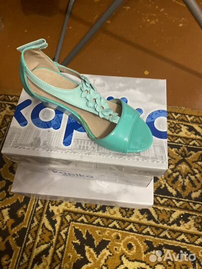 Босоножки для девочки