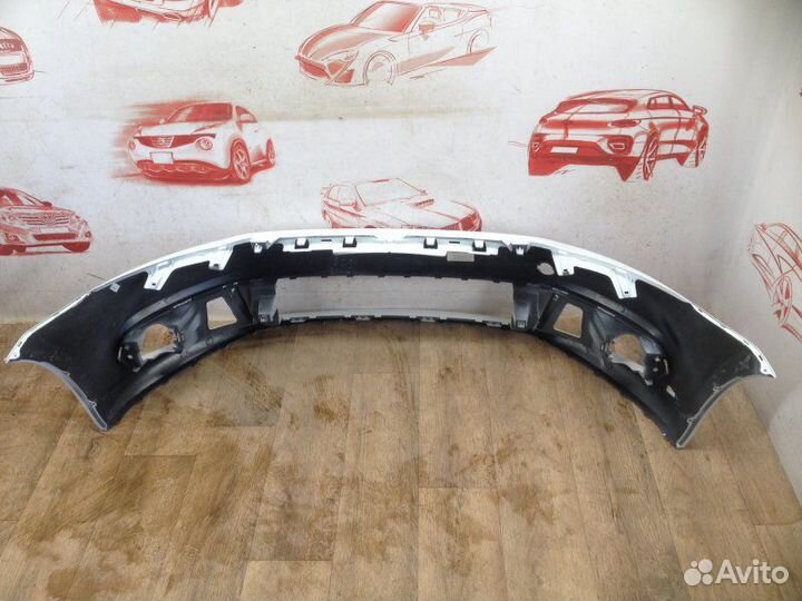 Бампер передний на Volkswagen Polo сед белый Pure