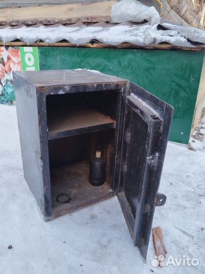 Оружейный сейф для пистолета