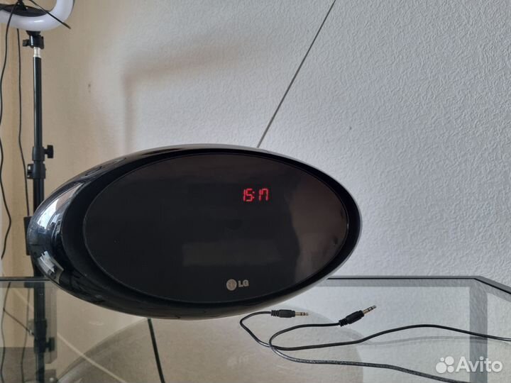 Колонка AUX vintage LG PC12 iPod/iPhone Dock