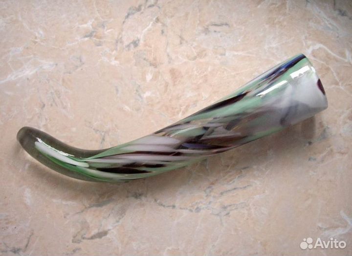 Рог из стекла