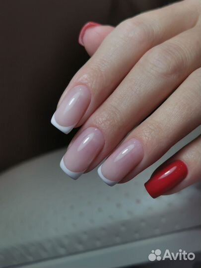 Маникюр и педикюр Красноярск