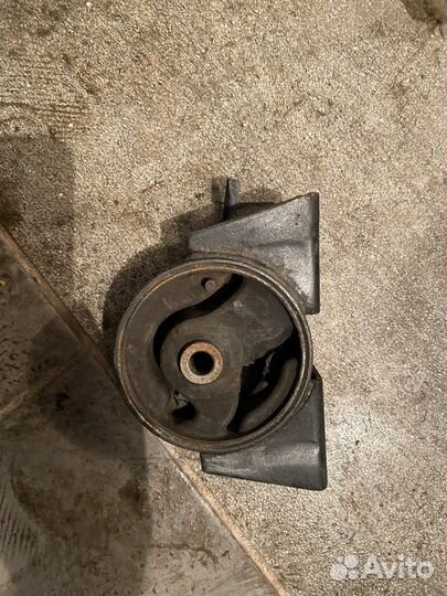 Подушка двигателя задняя на ford