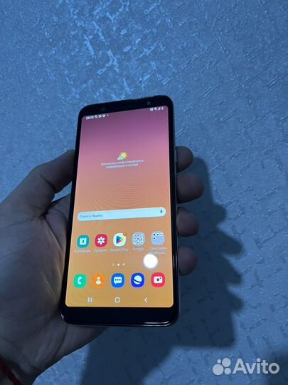 Samsung Galaxy A6+, 4/32 ГБ