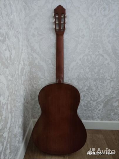 Классическая гитара yamaha c40