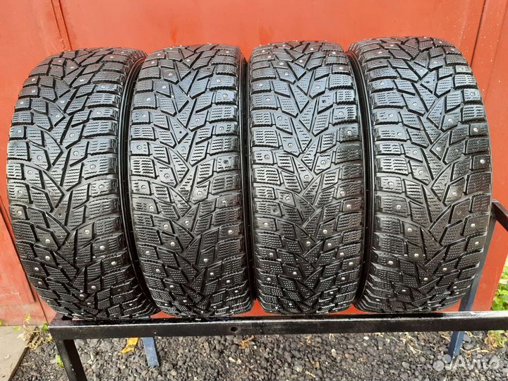 Dunlop SP Winter Ice 02 205/55 R16 94T