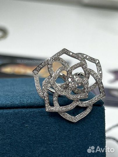 Кольцо Piaget Rose белое золото 750 проба