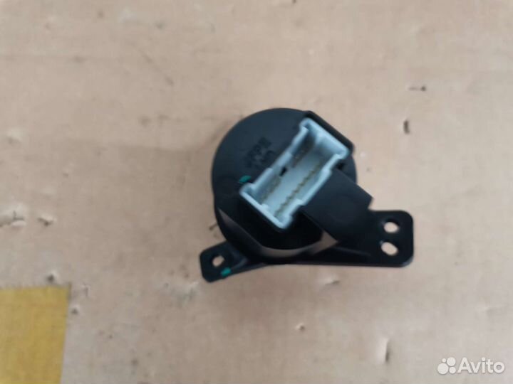 Кнопка запуска двигателя Kia Optima 4 JF