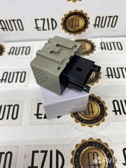 Реле мигание поворотников для LED ламп Toyota CF18