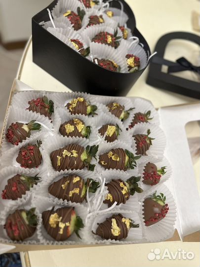 Клубника в шоколаде, трайфлы