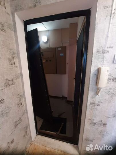 Дверь входная металлическая бу