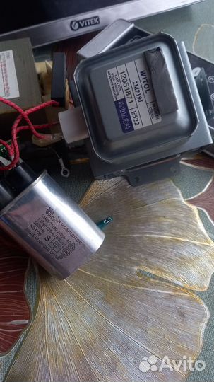 Запчасти к микроволновой печи vitek бу