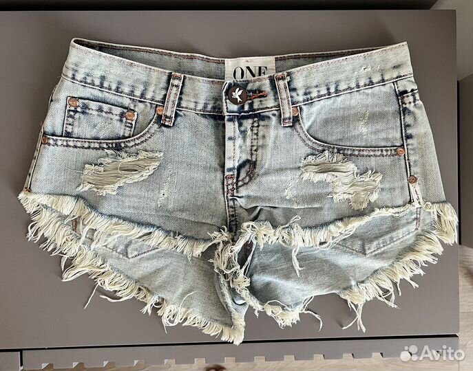 Шорты джинсовые