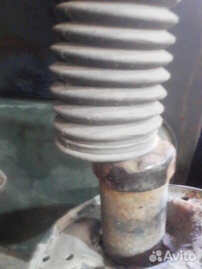 Задние стойки camry