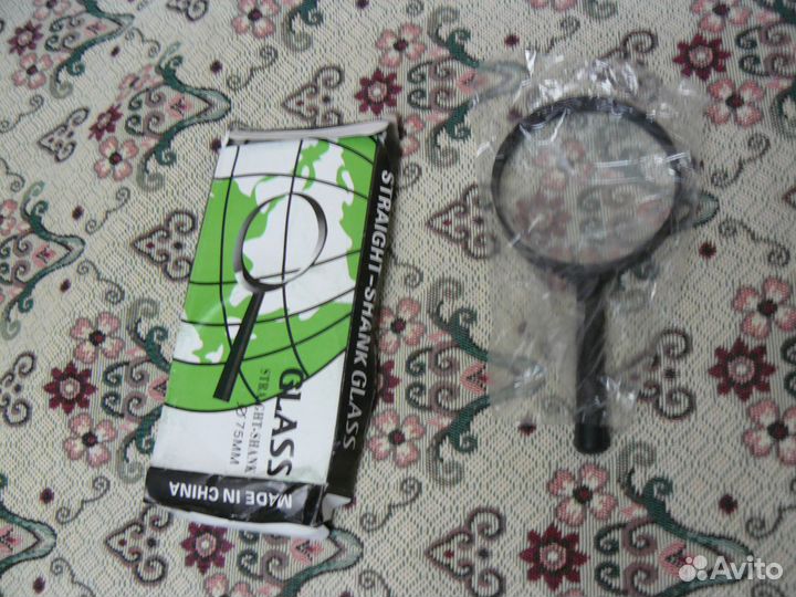 Увеличительное стекло (лупа)