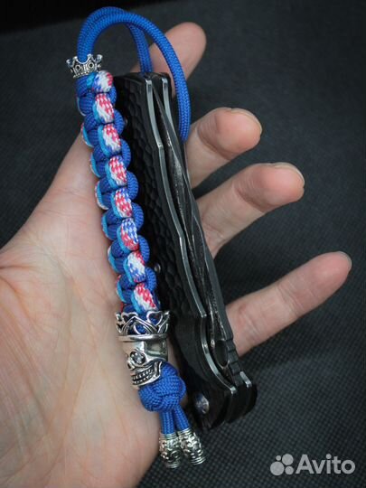 Темляк для ножа из паракорда 