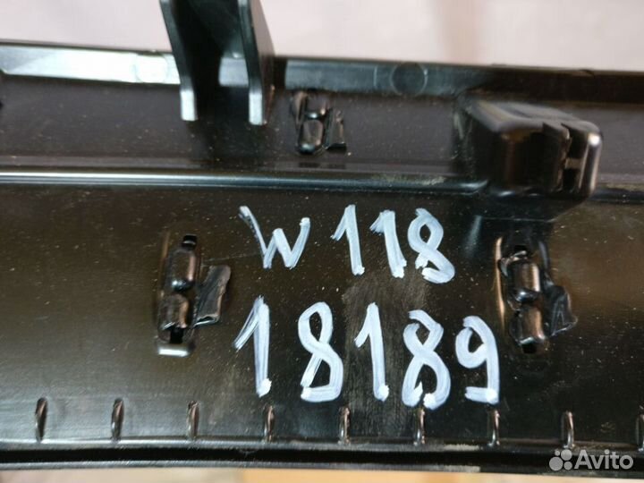 Мерседес W118 CLA 2019- Накладка консоли 18189