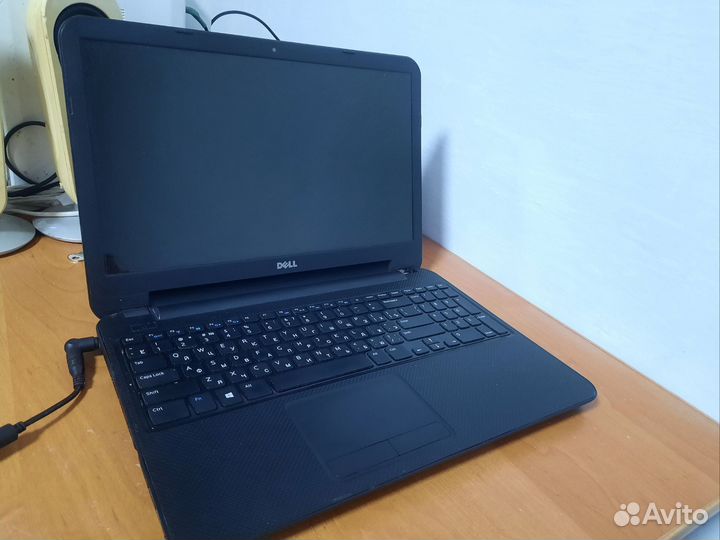 Dell inspiron 3521