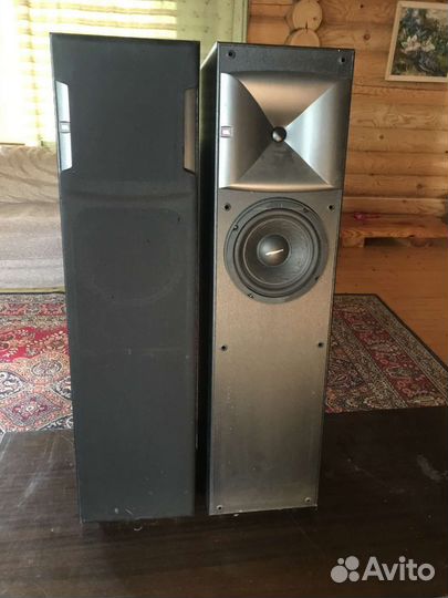 Акустические колонки jbl напольные