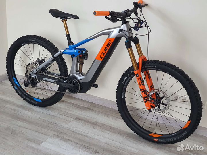 Cube stereo hybrid 160 HPC actionteam (2020)